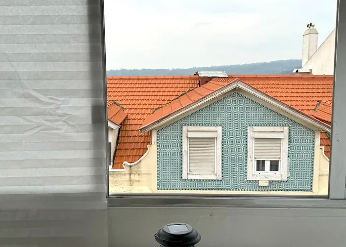 Casas Da Eva - Campolide Homestay Lisbon