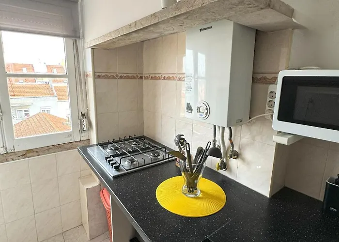 Casas Da Eva - Campolide Homestay